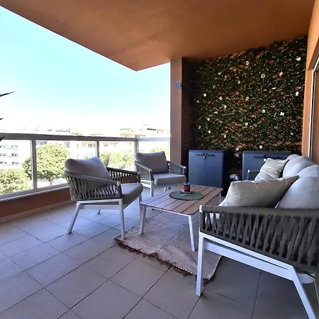 Lounge Litoralmar Apartamento *